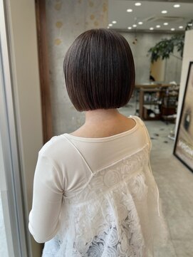 シーモアアンドサンズ(Seymour and Sons) ぱつっとミニボブ