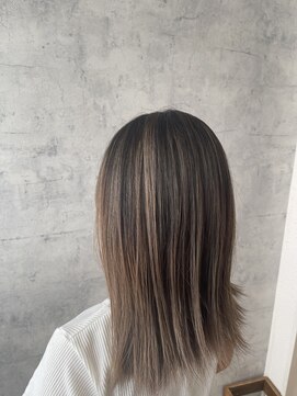 アフィナー 上大岡(Afinar) バレヤージュ×ベージュ