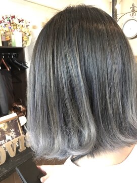 ラビス 浦和(Lovis) デザインカラー/レイヤーカット/ウェットヘア/夏のヘアアレンジ