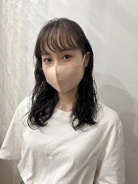 ニル(NiL) ゆるめパーマスタイル