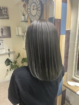 ヘアサロン レリー(hair salon relie) 【デザインカラー】ハイライト×アッシュグレーカラー　relie