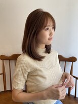 大人かわいいミディアムレイヤーピンクベージュ顔まわりレイヤー