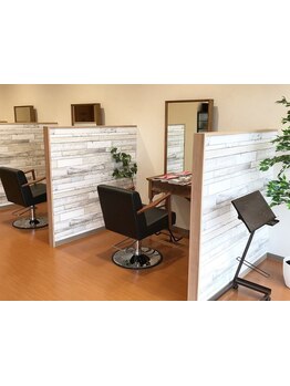 大型店が苦手な方に◎席に仕切りがあり半個室空間なので、周りを気にせずゆったりお寛ぎ頂けます☆