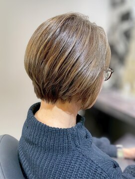 ワン バイ ジエクト(One by The Ect) 似合わせショート/ココアブラウン/オリーブグリーン