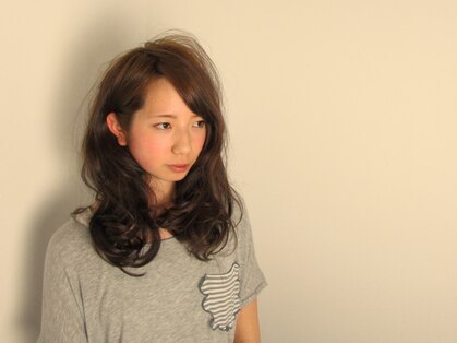 ヘアサロン アンミラ(hair salon un mira)の写真