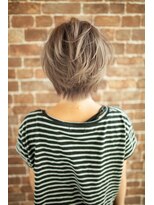 ローラン(ROULAND)&nbsp;ホイルヤージュショートで小顔ヘア