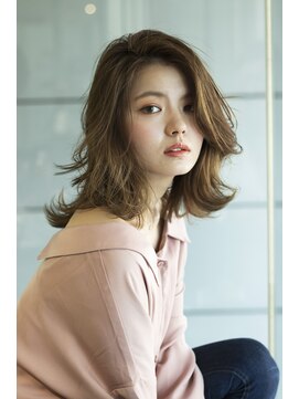 ルコル(Lucol.) 無造作ミディ×ゴールドベージュ