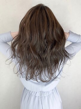 セシル ヘアー(Cecil hair) プラチナシルバーグラデーション♪