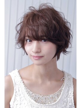 ヤドリギ(yadorigi) yadorigiヘア。エアリーショート