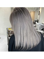 ボンドストーリーホワイト(BondStory White)&nbsp;【Bond Story 白川】外国人風ホワイトベージュ