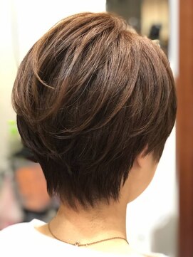 ヘアリビングアローネ(Hair Living Allone) 楽ちんショートスタイル