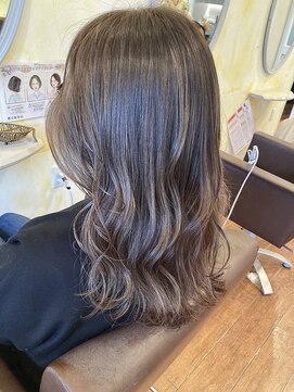 ラ ブリエ 成田公津の杜(La briller) アッシュグレー＋ハイライト＋フェイスフレーミング