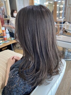 ネオリーブ チロル 横浜西口店(Neolive CiroL.) くすみグレージュ 透明感カラー 艶髪カラー