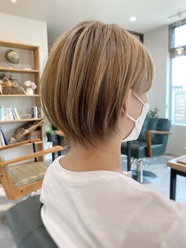 コムシュブー(Comme Cheveux) 【Comme Cheveux】ホワイトベージュショート☆/東（アズマ）