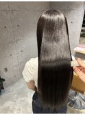 美髪縮毛矯正で艶髪に☆幅広い年齢に人気なストレート