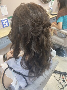 プーペ(pupe) ハーフアップ