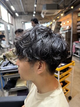 カーニー 上野(kearny) シャドウパーマニュアンスパーマ波巻きスパイラルパーマ