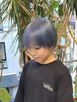 ヲタク(wotaku.)&nbsp;ブルーシルバーカラーケアブリーチショートカットくすみカラー