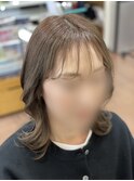 韓国風くびれレイヤーカットミルクティーグレージュヘアカラー