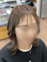 オリーブ 美容室&nbsp;韓国風くびれレイヤーカットミルクティーグレージュヘアカラー