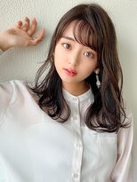 ラルユー 金山(LallYou)&nbsp;華やか揺れ髪でつくる大人可愛いロングスタイル
