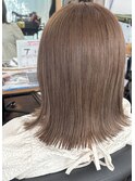 ヘーゼルベージュ＆外ハネカット