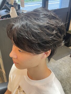 ジュンヌオム リンカラン(Jeune Homme LINGKARAN) フェザーパーマ×センターパート