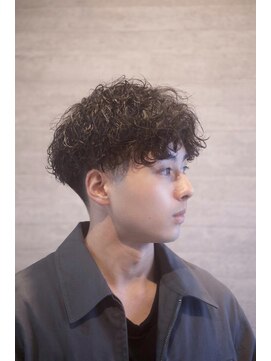 CUT HOUSE M's 無造作波巻きパーマ