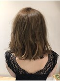 切りっぱなし感が可愛いゆるふわボブ【シバタ】