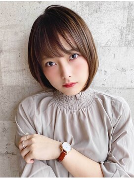 ザ シー 海老名(The C) [The C ] 小顔 ひし形シルエット ショートボブ