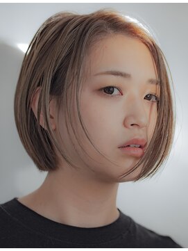 ピコラマノ(pico la mano) さらっと揺れるストレートボブ