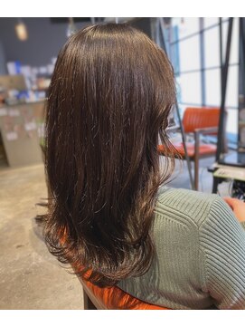 インス(ensue) 京都 艶カラー 透明感カラーモテカラー オリーブグレージュ 中島