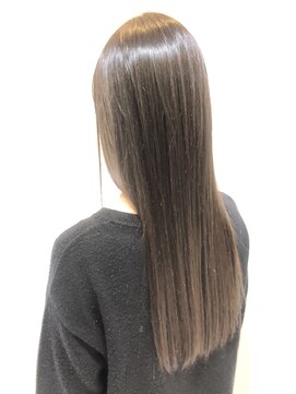 サローネデ アグスティナ バイ サンバンチ(salones de agustina by sanbanchi) 酸熱トリートメント　　【agustina   TAKAKO】