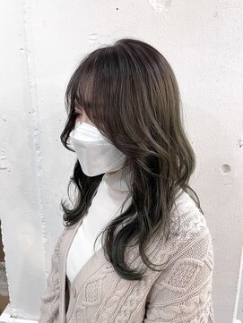 リッカ(RICCA) 【バレイヤージュカラー】オリーブカラーナチュラルテイストに♪