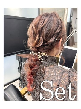 ビューティーサロン ガーデン(beauty salon garden) フワッと感が可愛い編みおろしアレンジ ☆ 担当 蒼 ☆