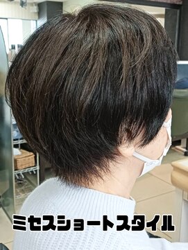 ヘアークリアー 春日部 大人可愛いミセスショートスタイル/首元スッキリ/30代40代50代