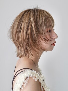 シスタ(SISTA) ハイトーンフェイスレイヤーボブ外ハネ顎ラインボブ【自由が丘】