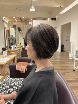 フーチー クーチー アマティー 豊中店(FUCHI KUCHI amati) @fuchi_kuchi.okada［豊中,髪質改善/小顔ショート/白髪ぼかし］