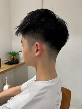 ネイロ 北千住(NeiRo) ツイストパーマツーブロックセンターパートスパイラルパーマ