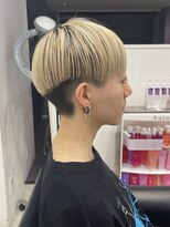 イヴォークトーキョーオーサカ(EVOKE TOKYO osaka)&nbsp;個性派 ショート 刈り上げ おしゃれ ハイトーンカラー