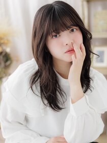 カバーヘア ブリス 戸田公園西口店(COVER HAIR bliss) 厚めバング顔回りレイヤーカット重めスタイルa戸田公園30代40代