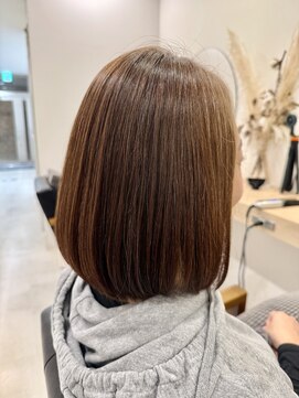 ノエル(NoeL) しっとり上品ストレートボブ