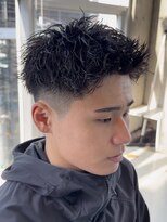 フィフス 大分(fifth)&nbsp;大分メンズツーブロック刈り上げベリーショート無造作ピンパーマ