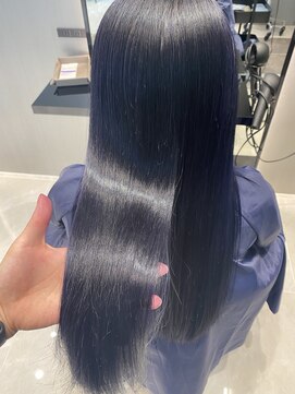 ハルキミナト ジャパン ヨコハマ(HARUKI MINATO japan YOKOHAMA) 透明感ブルーブラックロング　20代/30代/40代女性