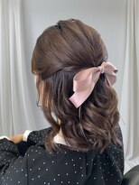 アヴソリューク(Absoluk)&nbsp;ミディアムハーフアップ　20代30代　お呼ばれ