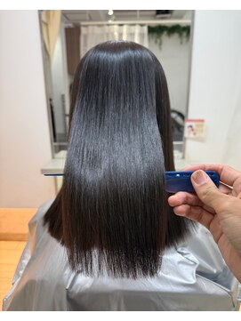 シゲ 自由が丘店(SHIGE) 乾かすだけでまとまる地毛風髪質改善ストレート40代50代縮毛矯正