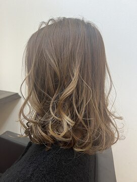 シェリールアミー(Cherir Amie) 外国人風グレーパール◎