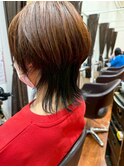 ウルフカット切りっぱなし韓国風ヘアレイヤーカットくびれヘア
