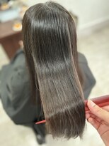 メゾンエレン(Maison Ellen)&nbsp;色持ちがいいカラー、つやが欲しい30代～50代の大人女性に