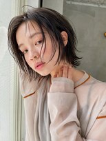 ロア 四条河原町店(LoRE)&nbsp;黒髪ウェットのミニウルフ｜外ハネショート
